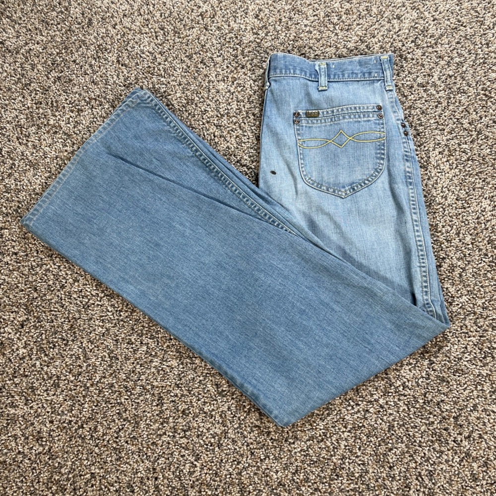 Vintage Lee Flare Leg Men's 32x31 Jeans Light Wash 70s Style High Rise Denim